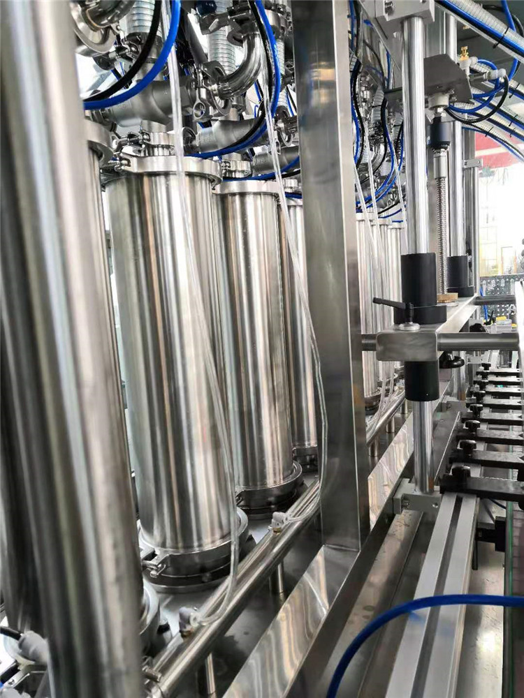 기름 충전물 기계