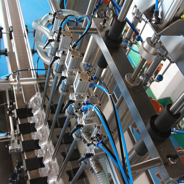 기름 충전물 기계